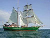 Transport: schooner sailing vessel