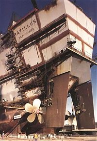 TopRq.com search results: construction of the batillus-class supertanker