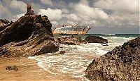 Transport: shipwreck