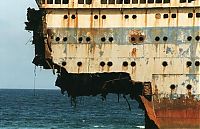 Transport: shipwreck