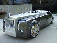 Transport: Rolls Royce Apparition by Jeremy Westerlund