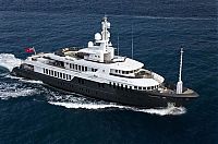 Transport: superyacht sirius