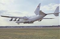 Transport: Antonov An-225 Mriya