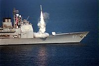 Transport: tomahawk missile in action