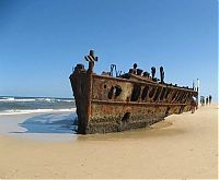 Transport: shipwreck