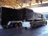 Transport: Midnight Rider, world's largest limousine