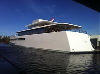 Transport: Steve Jobs' yacht Venus by Philippe Starck