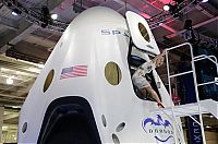 Transport: Dragon V2 spacecraft