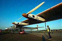 Transport: Solar Impulse 2 (HB-SIB)