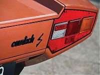 Transport: Lamborghini Countach LP 400S