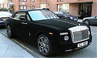 TopRq.com search results: Rolls-Royce Phantom Drophead Coupé in velvet