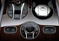 Transport: Bentley Bentayga