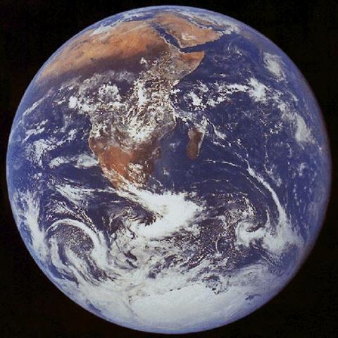 Apollo17 Earth