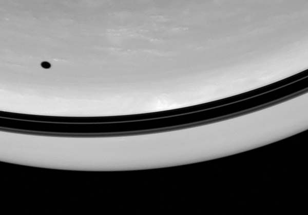 Saturn photos from Cassini