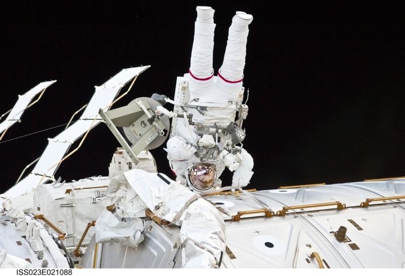 Space Shuttle Discovery home after 15-day mission