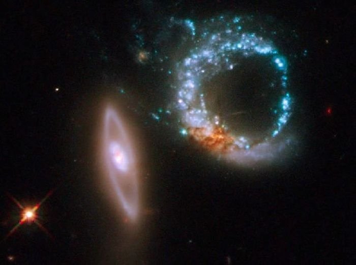 hubble space telescope photographs