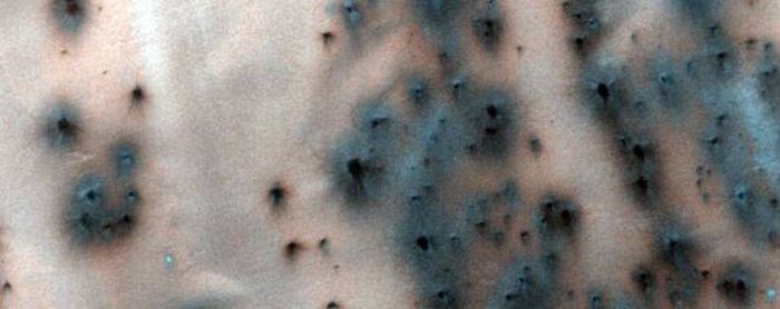 Mars photography by Mars Reconnaissance Orbiter