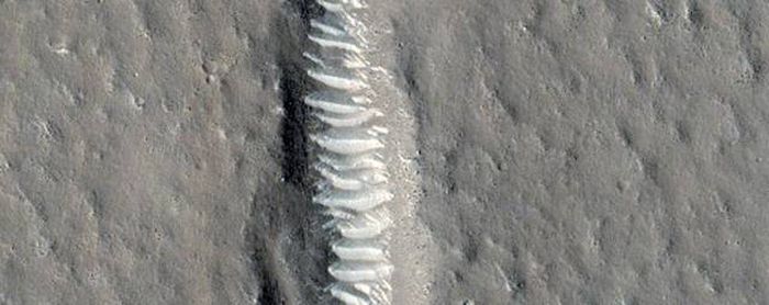 Mars photography by Mars Reconnaissance Orbiter