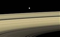 Earth & Universe: Saturn photos from Cassini