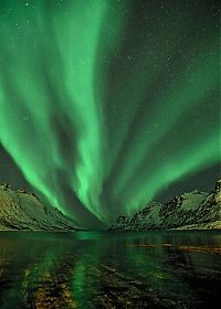 Earth & Universe: aurora, amazing northern lights