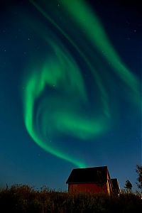 Earth & Universe: aurora, amazing northern lights