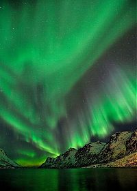 Earth & Universe: aurora, amazing northern lights