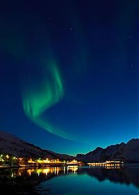 Earth & Universe: aurora, amazing northern lights