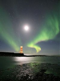 Earth & Universe: aurora, amazing northern lights