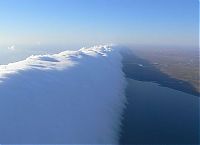 Earth & Universe: morning glory clouds