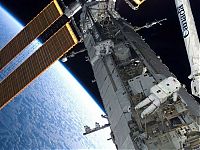 Earth & Universe: spacewalk