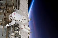 Earth & Universe: spacewalk