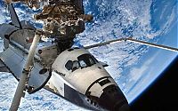 Earth & Universe: spacewalk