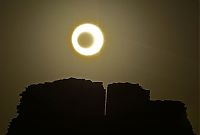 Earth & Universe: solar eclipse