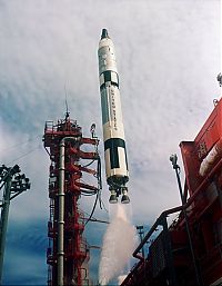 TopRq.com search results: Apollo 11 spaceflight, first manned moon landing