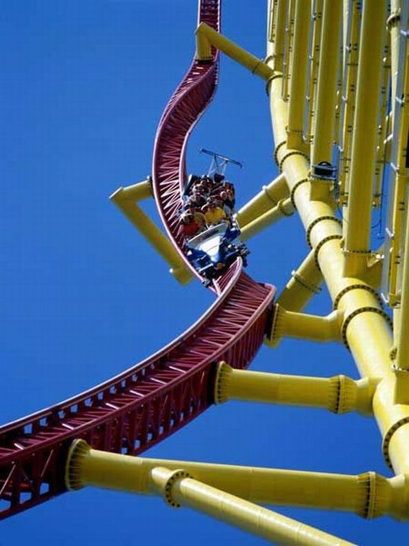 Frightful roller coaster attraction, New Ohio, United States