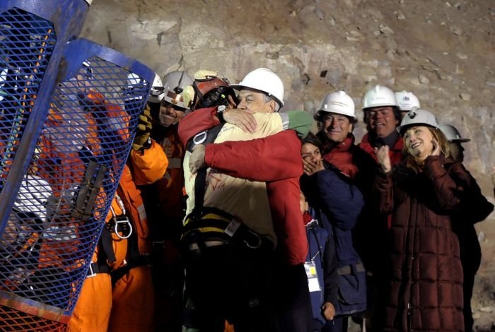 All 33 miners rescued, 2010 Copiapó mining accident, Chile