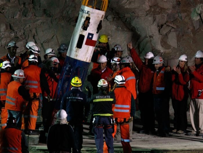 All 33 miners rescued, 2010 Copiapó mining accident, Chile