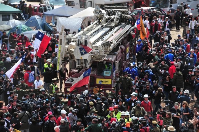 All 33 miners rescued, 2010 Copiapó mining accident, Chile