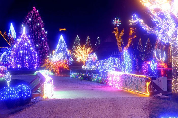Christmas decoration with 1.2 million lights by Zlatko Salaj, Grabovinca, Croatia