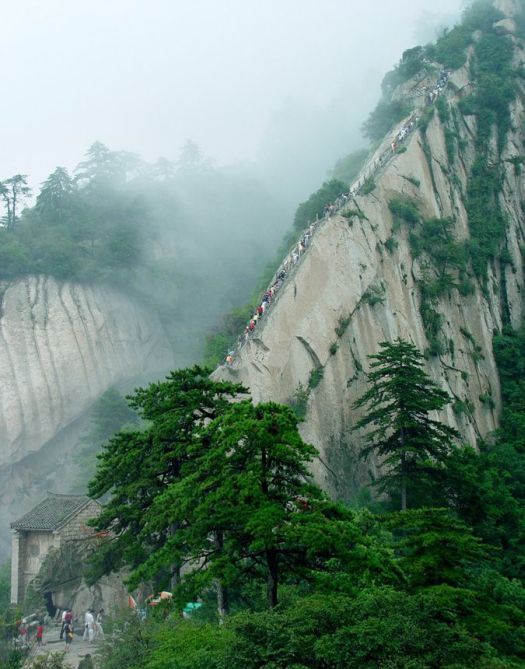 Hua shan hiking trail, Huayin, Shaanxi province, China