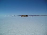 TopRq.com search results: Plains of the Altiplano, Bolivia, Spanish Salar de Uyuni mirror