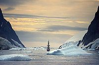 World & Travel: Antarctic Plateau, Antarctica