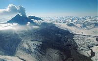World & Travel: Alaska, volcanic eruption