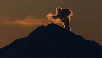 World & Travel: Alaska, volcanic eruption