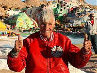 World & Travel: Salvation mountain by Leonard Knight