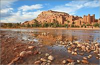 World & Travel: The fortress at the river, Casbah Ait-Ben-Haddou