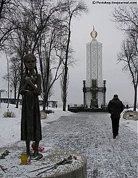 World & Travel: Hunger square, Kiev, Ukraine