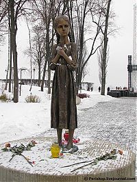 World & Travel: Hunger square, Kiev, Ukraine