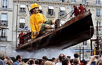 World & Travel: Gigantic stage with huge puppets, Nantes, France