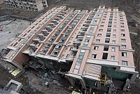 World & Travel: 13-storey house collapsed, Shanghai, China